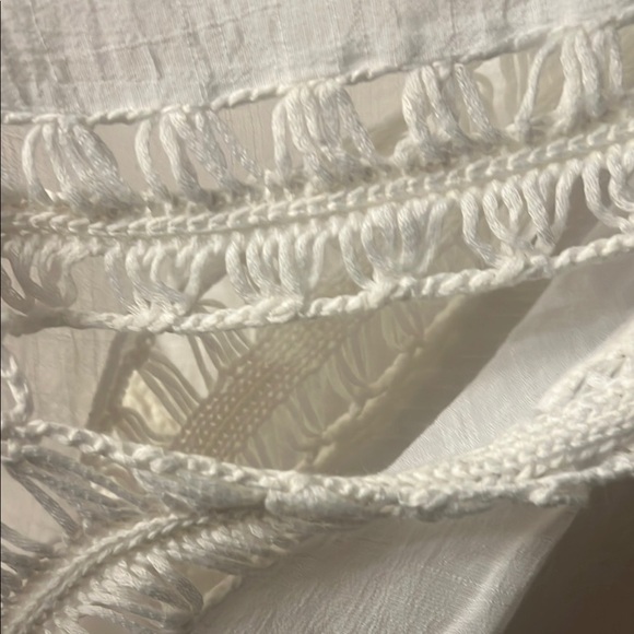 Source Unknown White One Piece Swimwear with Crochet Trim - Picture 8 of 9